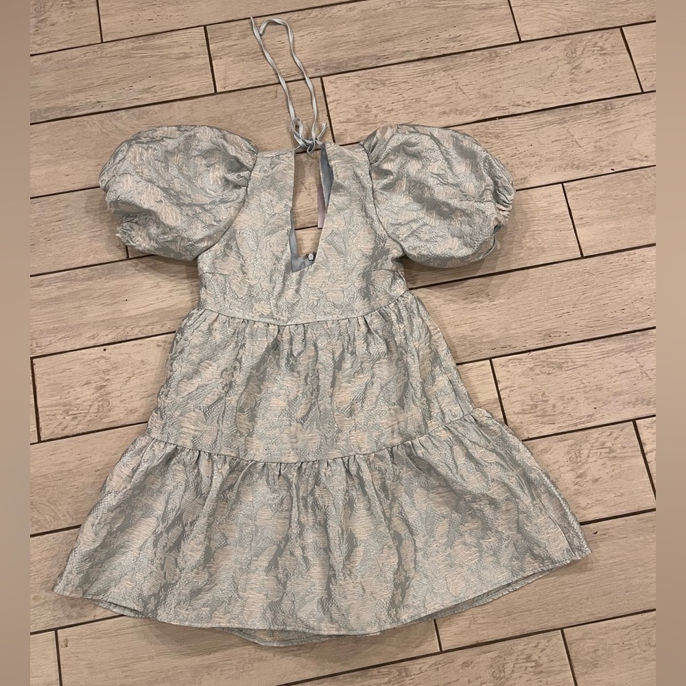 NWT Hemline dress. Size small